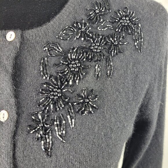 Bloomingdale’s woman’s black 100% cashmere embroidered button down cardigan M - Picture 6 of 11